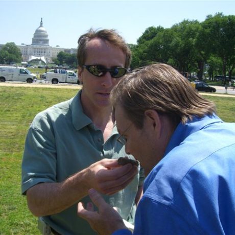 Harringtons Organic Land Care - Washington DC 8